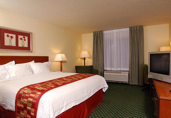 Fairfield Inn & Suites Rapid City Room photo